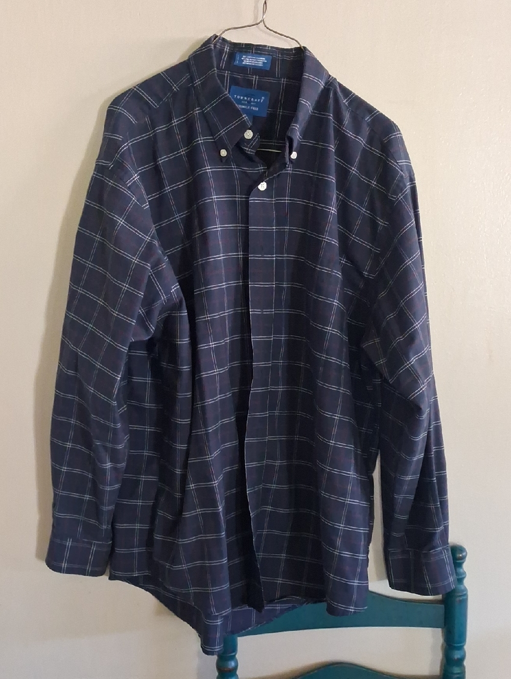 Lands' End Men's Navy and Light Blue Plaid Button-Down Shirt